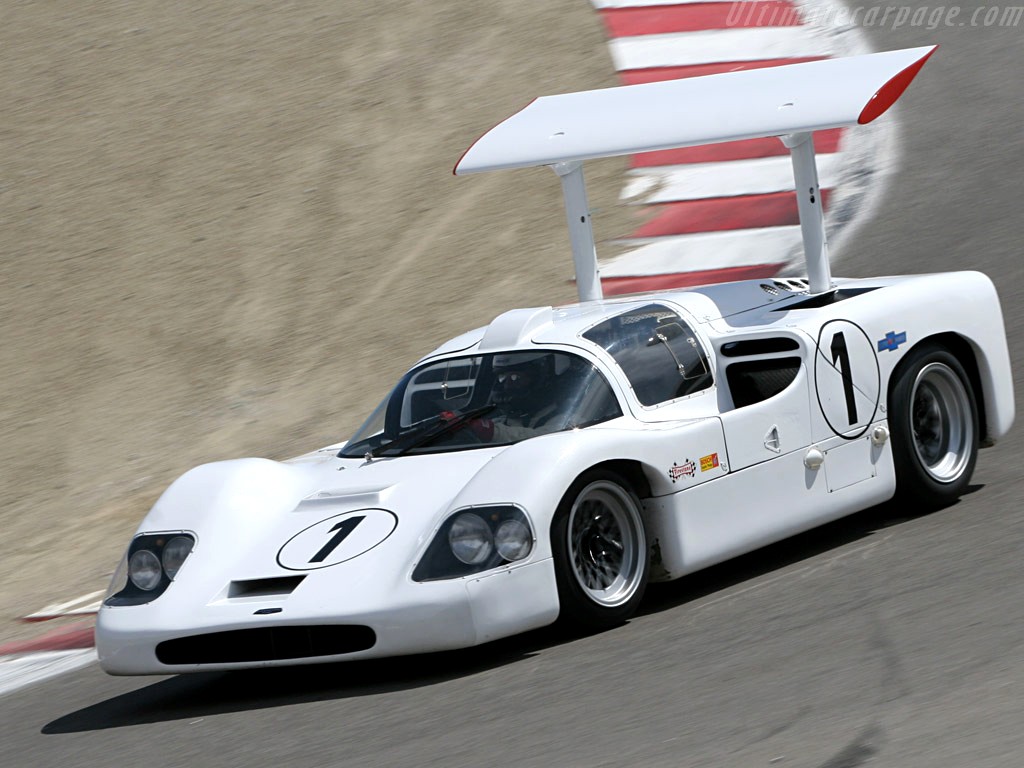 Chaparral-2F-Chevrolet_7 real.jpg