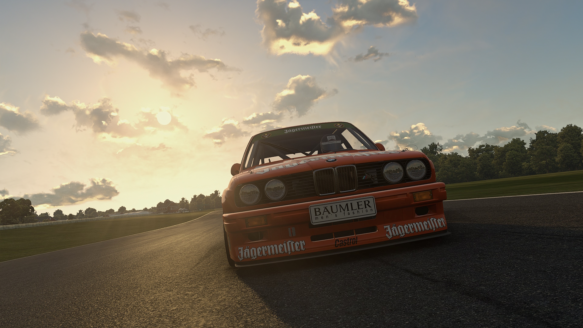 e30M3_goldenhour at VIR - 1080p.jpg