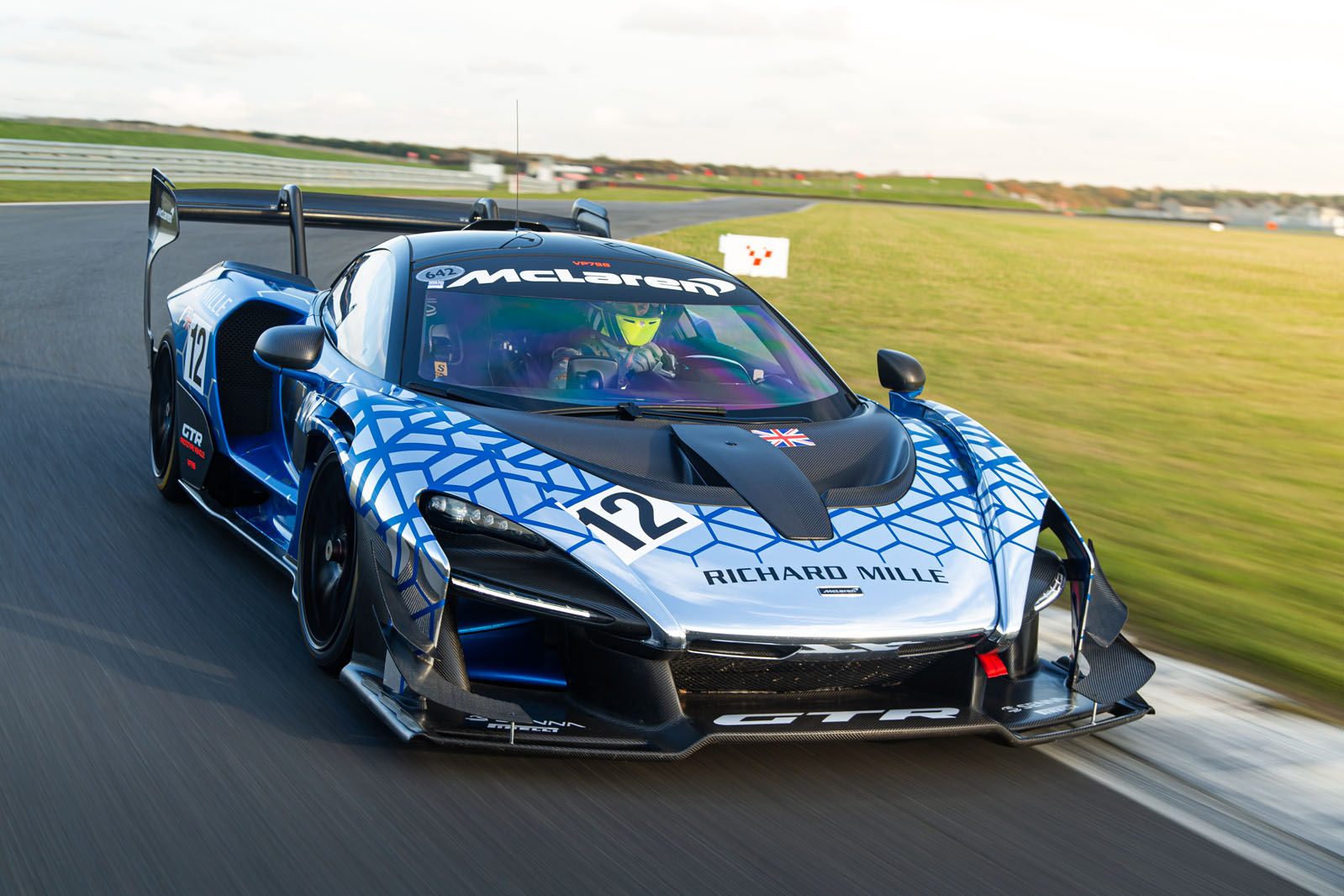 MCLAREN Senna GTR 2020